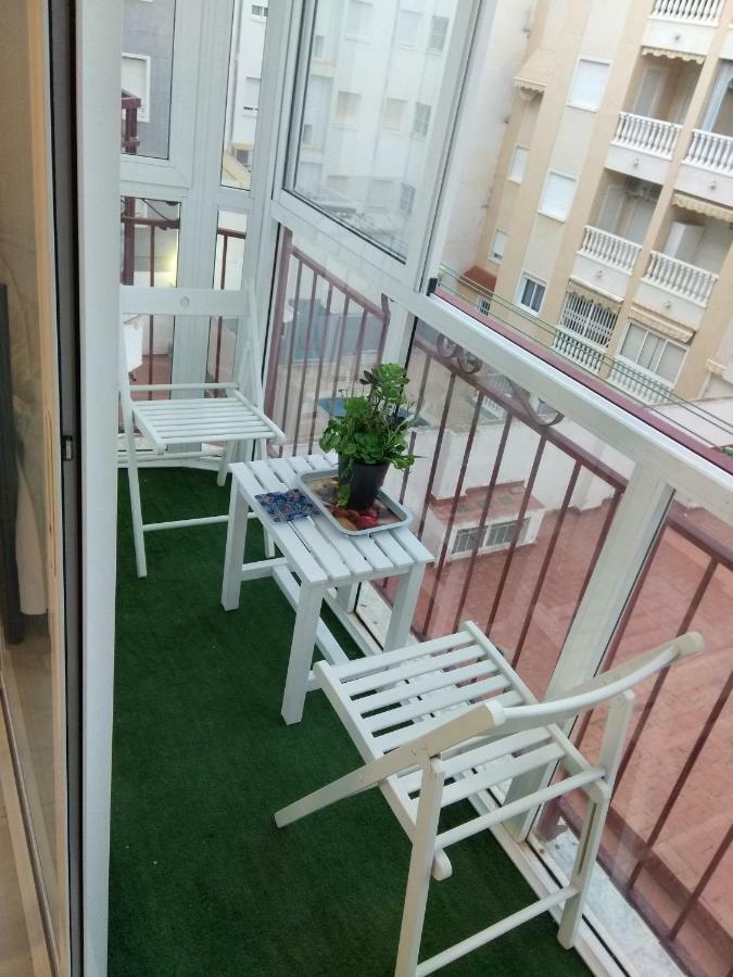 Grande Estudio La Sal Торрев'єха Екстер'єр фото